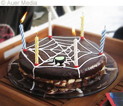 Recept: Spindelvävstårta - en tårta till Halloween eller Spiderman kalas